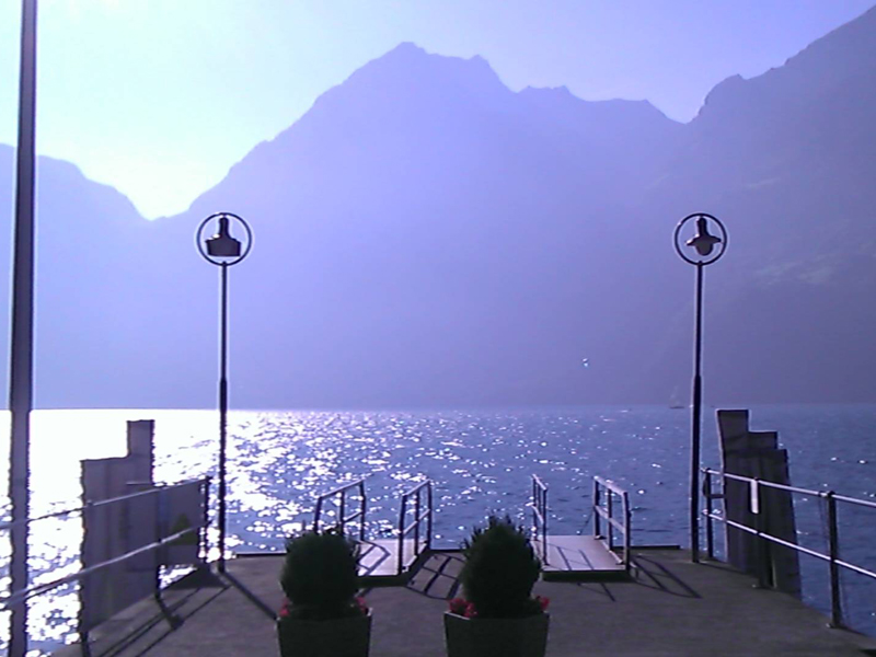 Der Bootsteg in Sisikon